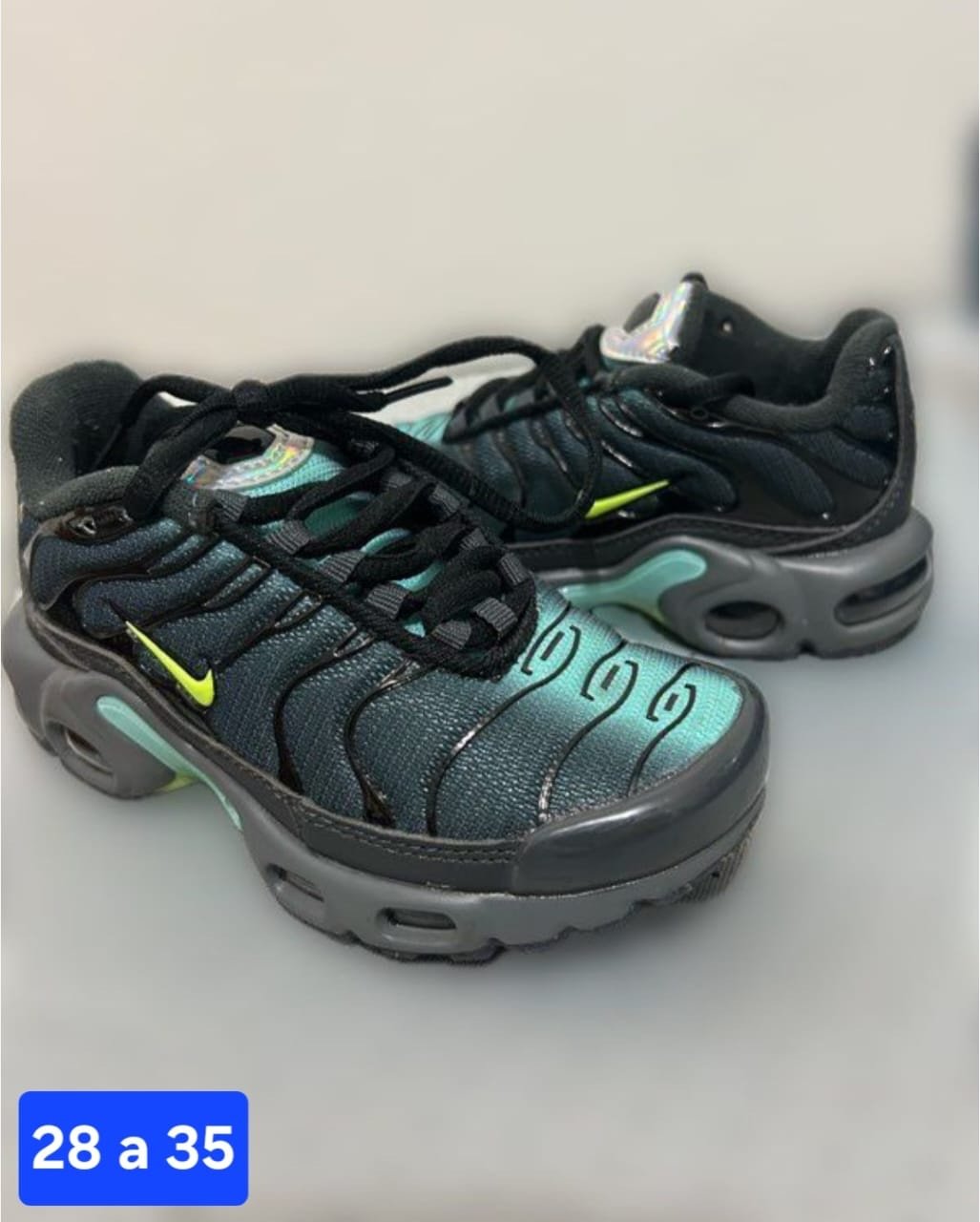 ✨ Très bonne qualité
🎨 Design moderne et élégant
👣 Confortables pour les petits pieds
📏 Pointures disponibles : 28 à 35
🔥 Idéales pour l’école, les sorties et le sport – Image 2