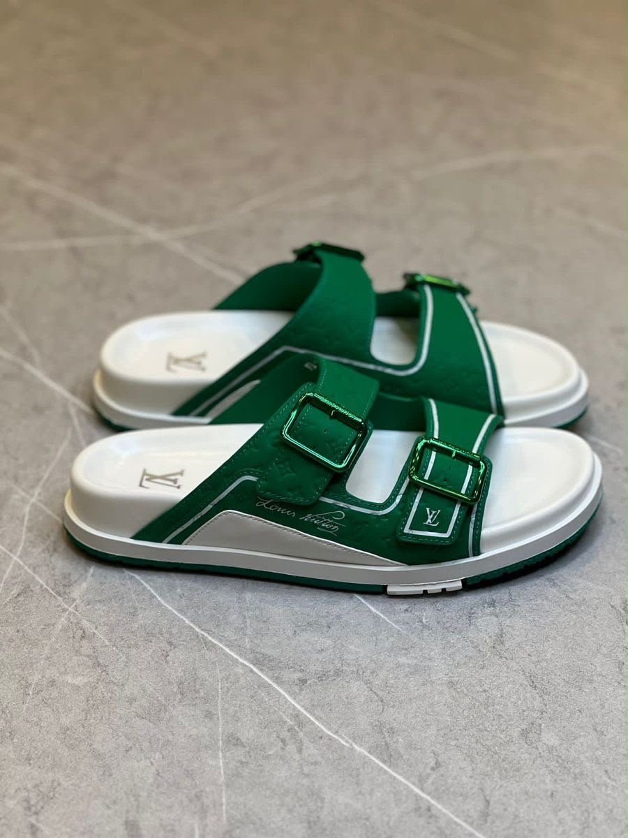 Mule Louis Vuitton x NBA Trainer
Disponible
Pointure 40@45 – Image 6