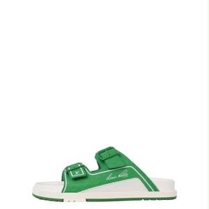 Mule Louis Vuitton x NBA Trainer
Disponible
Pointure 40@45 – Image 3