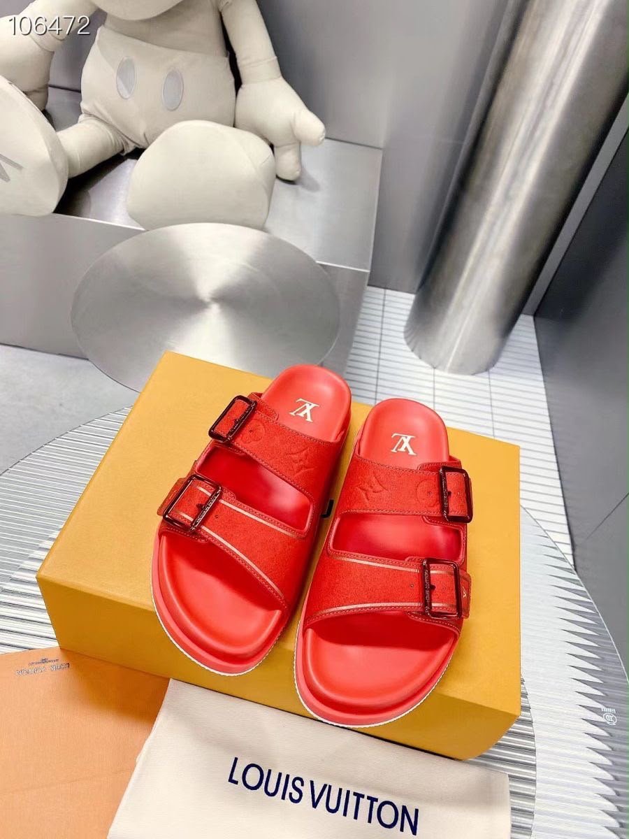 Mule Louis Vuitton x NBA Trainer
Disponible
Pointure 40@45 – Image 6